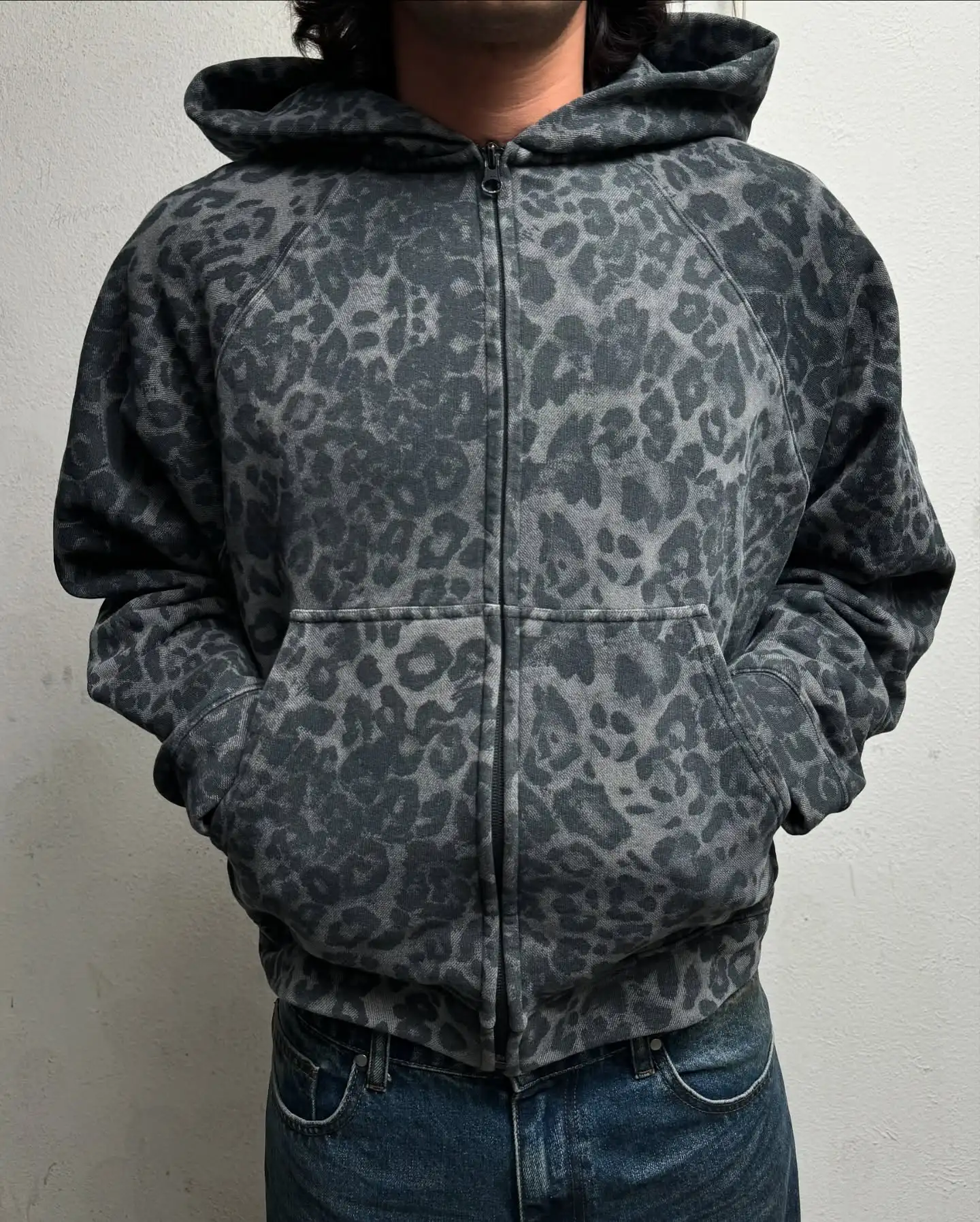 Hoodie Retro Y2K Motif Leopard - Mens Fashion Zip Up Hoodies ulasan dan harga